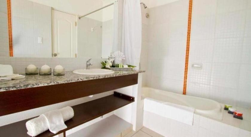 Terranova Suites Санта-Крус-де-ла-Сьерра Экстерьер фото